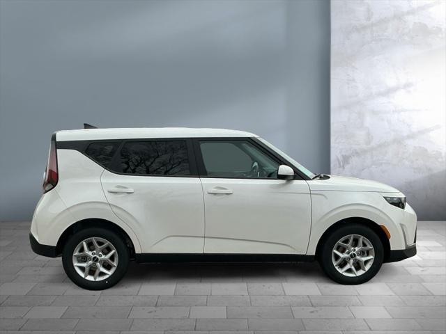 new 2025 Kia Soul car, priced at $22,784