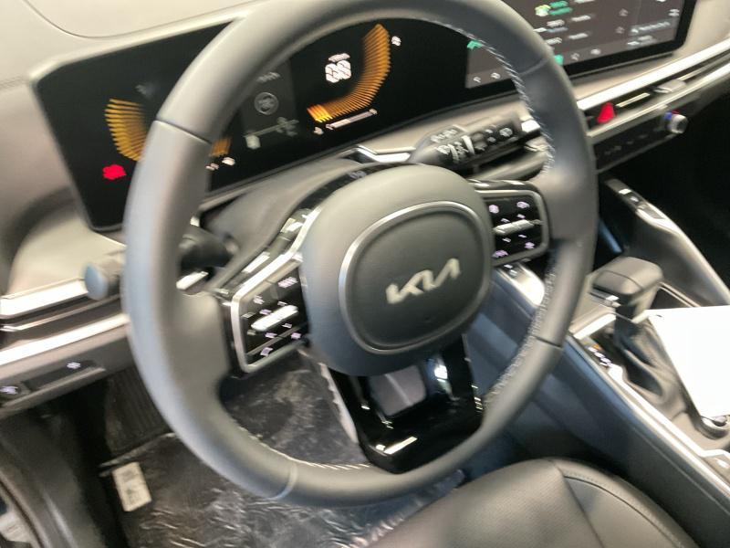 new 2025 Kia Sorento car, priced at $39,979