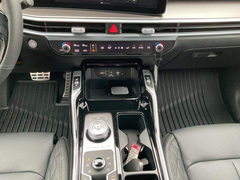 new 2026 Kia Sorento Hybrid car, priced at $49,924