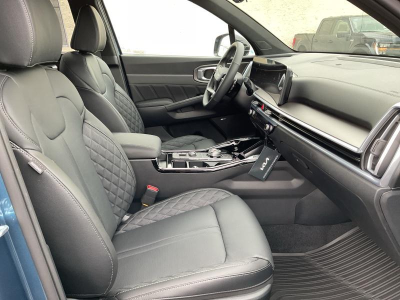 new 2026 Kia Sorento Hybrid car, priced at $49,924