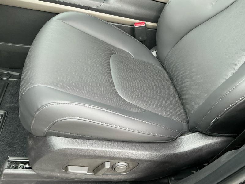 new 2026 Kia Carnival car, priced at $44,339