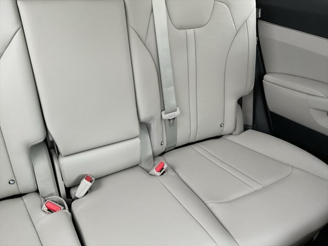new 2025 Kia Sorento car, priced at $37,514