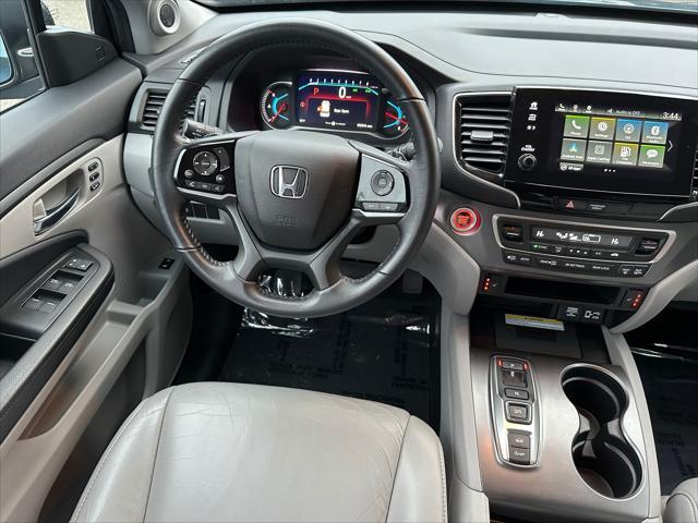 used 2022 Honda Pilot car, priced at $33,988