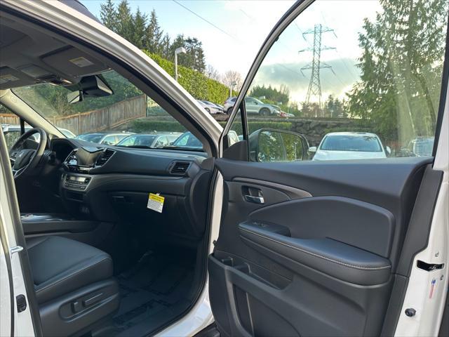 new 2024 Honda Ridgeline car, priced at $42,102