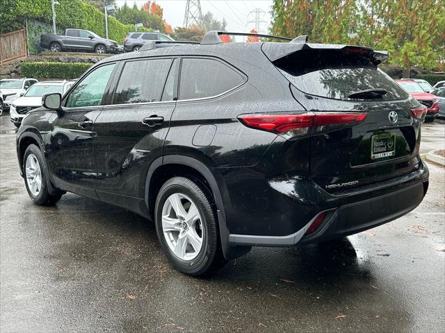 used 2022 Toyota Highlander car, priced at $30,988