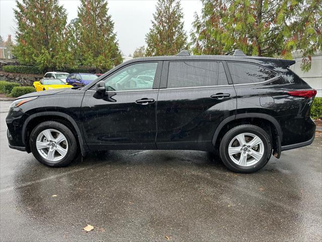 used 2022 Toyota Highlander car, priced at $30,988