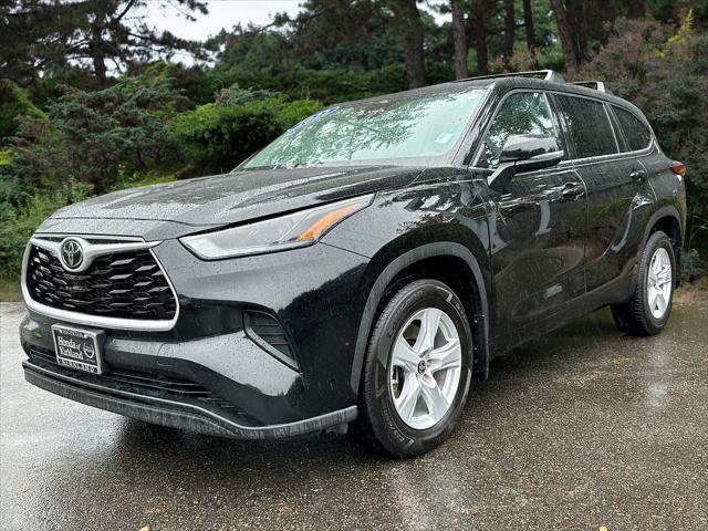 used 2022 Toyota Highlander car, priced at $27,988