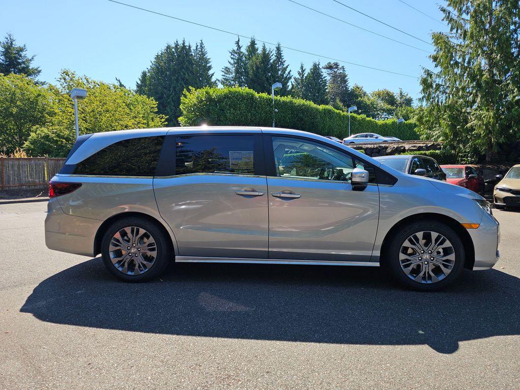 new 2025 Honda Odyssey car, priced at $47,860