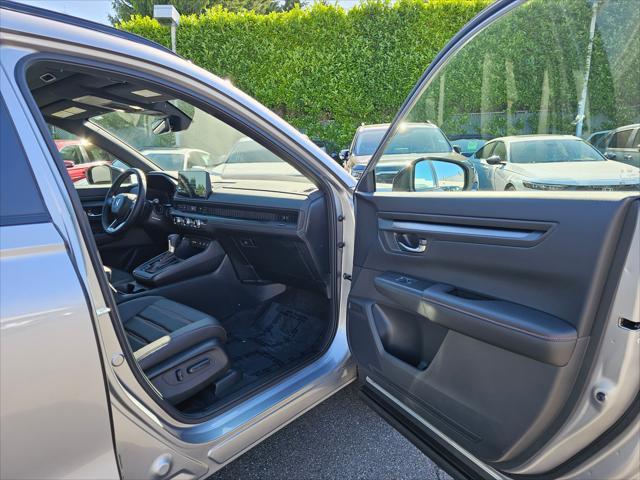 new 2026 Honda CR-V Hybrid car, priced at $40,378