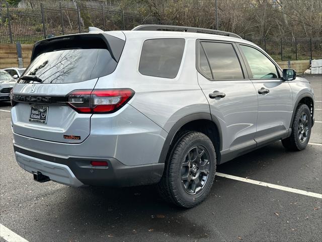 new 2025 Honda Pilot car, priced at $47,100