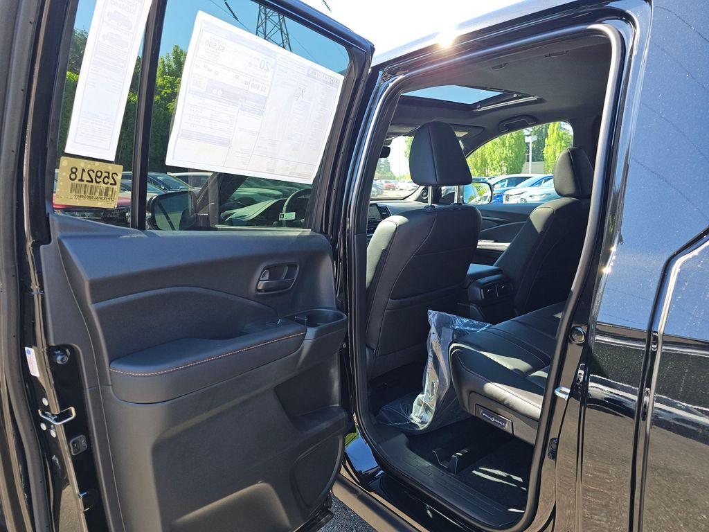 new 2025 Honda Ridgeline car, priced at $44,366