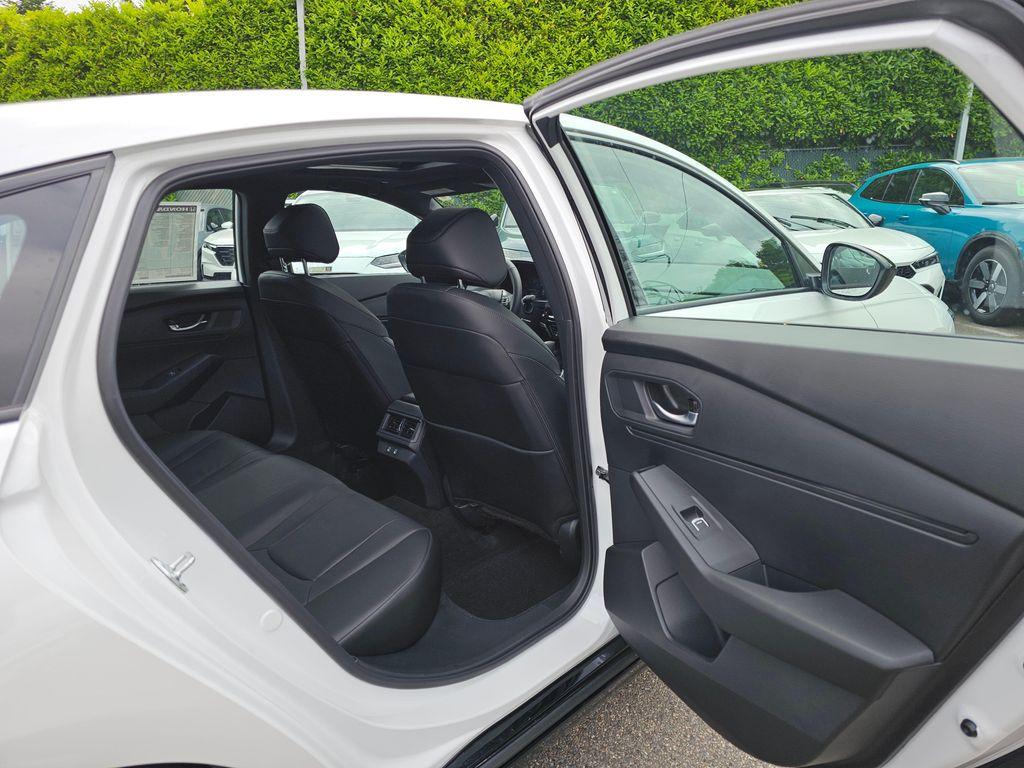 new 2025 Honda Accord Hybrid car, priced at $35,117