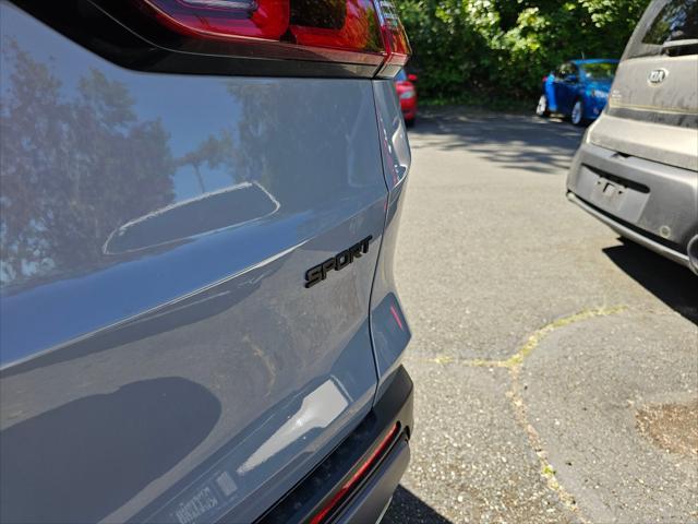 new 2025 Honda CR-V Hybrid car, priced at $38,000
