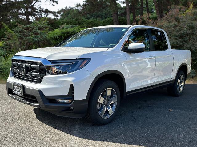 new 2025 Honda Ridgeline car, priced at $39,737