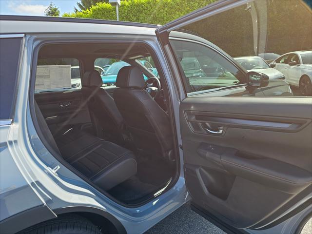 new 2025 Honda CR-V Hybrid car, priced at $38,941