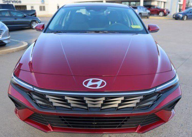 new 2024 Hyundai Elantra car, priced at $22,735