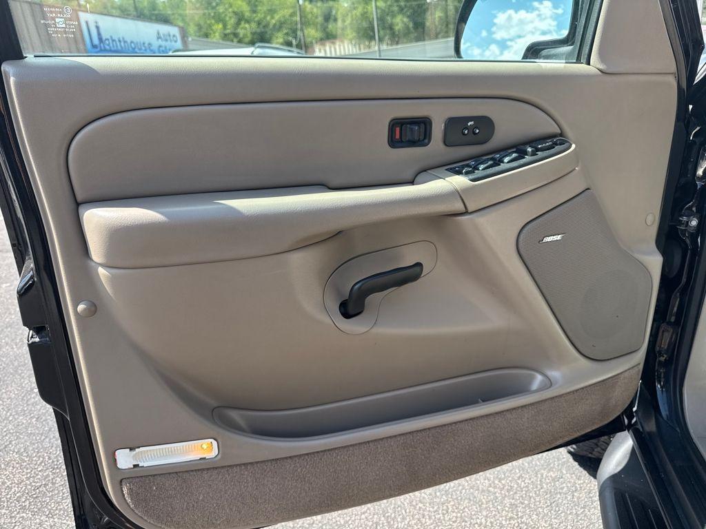used 2005 GMC Yukon car, priced at $4,677