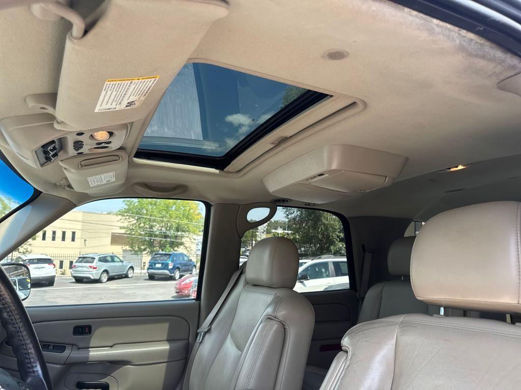 used 2005 GMC Yukon car, priced at $4,677