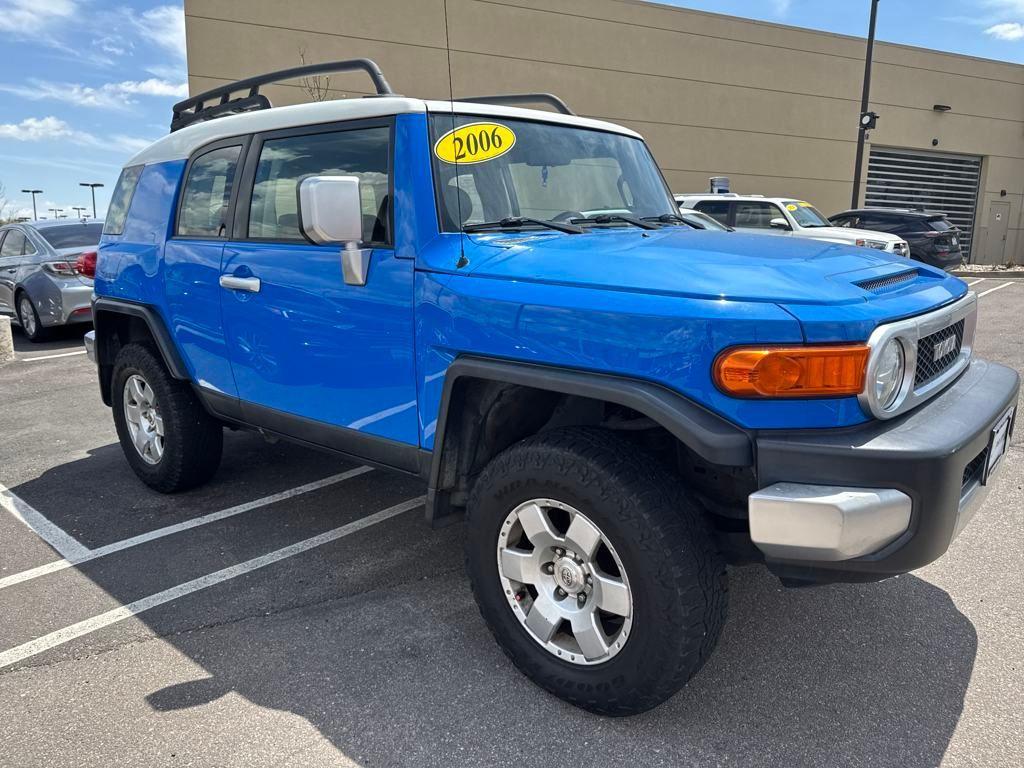 used 2007 Toyota FJ Cruiser car, priced at $15,689