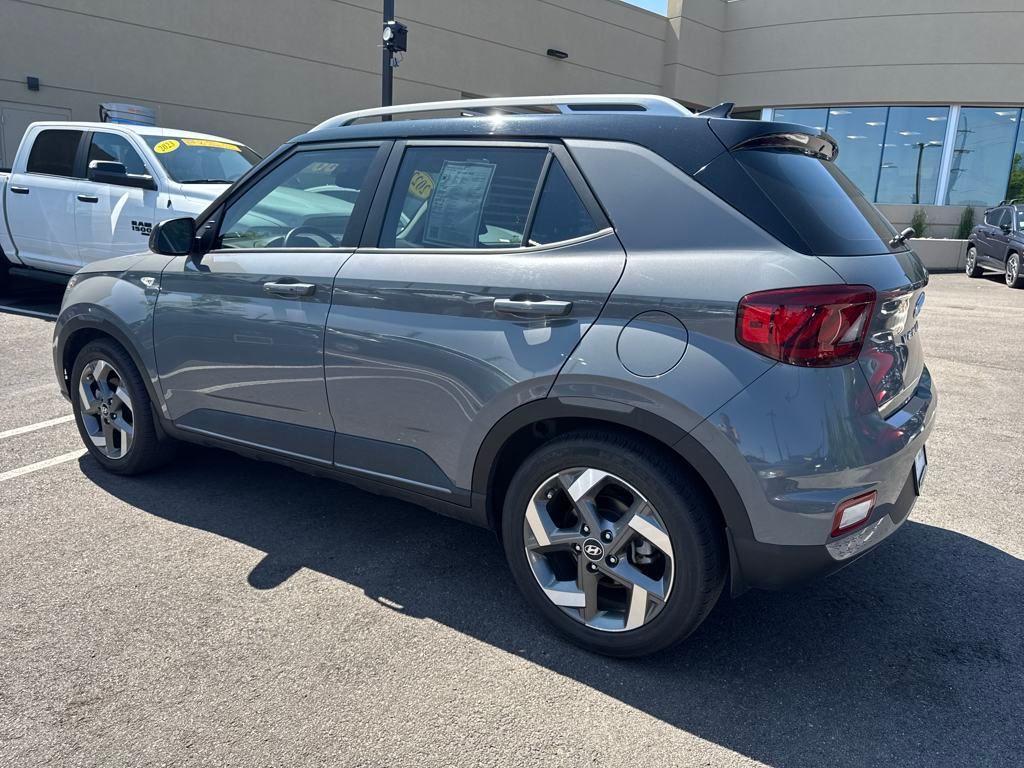 used 2022 Hyundai Venue car, priced at $19,992