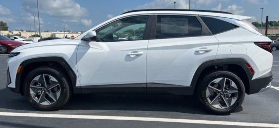 new 2025 Hyundai Tucson car, priced at $32,740