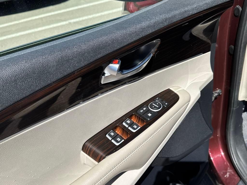 used 2019 Kia Sorento car, priced at $15,692