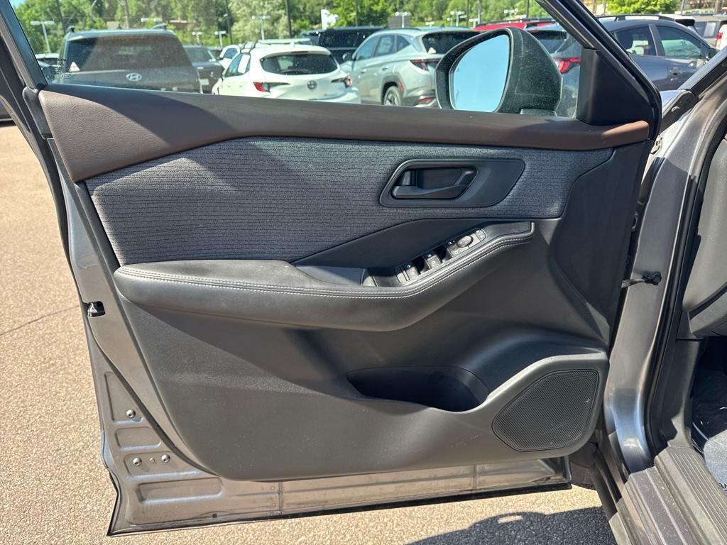 used 2021 Nissan Rogue car, priced at $21,091