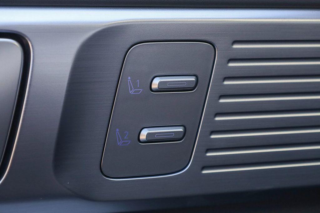 new 2025 Hyundai SANTA FE HEV car, priced at $49,100