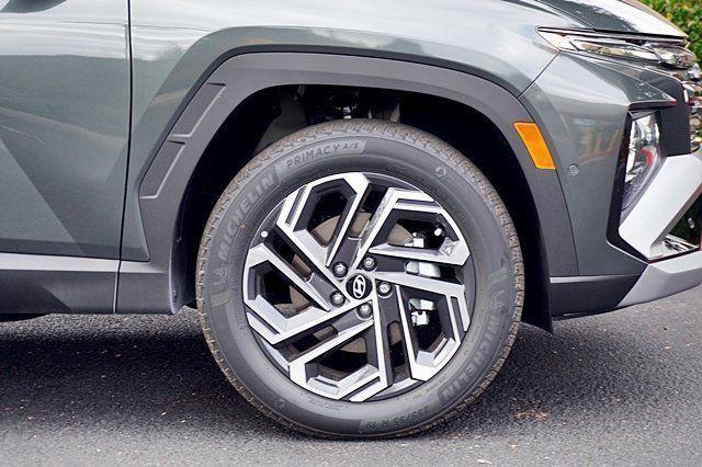 new 2025 Hyundai TUCSON Hybrid car, priced at $43,375