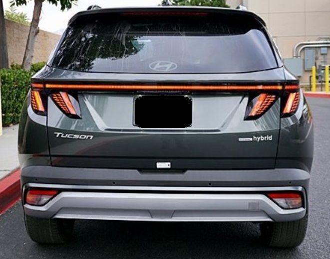 new 2025 Hyundai TUCSON Hybrid car, priced at $43,375