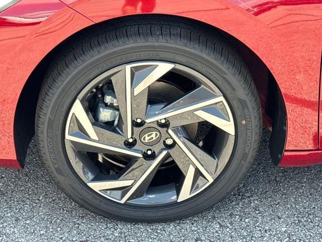 new 2025 Hyundai Elantra car, priced at $29,929