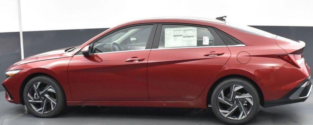 new 2024 Hyundai Elantra HEV car, priced at $29,205