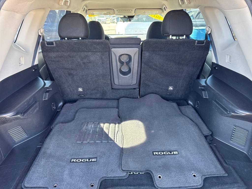 used 2019 Nissan Rogue car, priced at $17,689