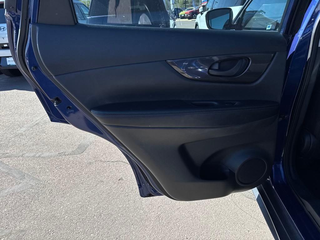 used 2019 Nissan Rogue car, priced at $17,689