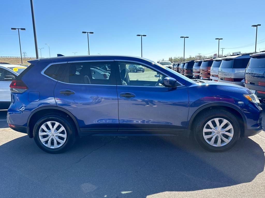 used 2019 Nissan Rogue car, priced at $17,689