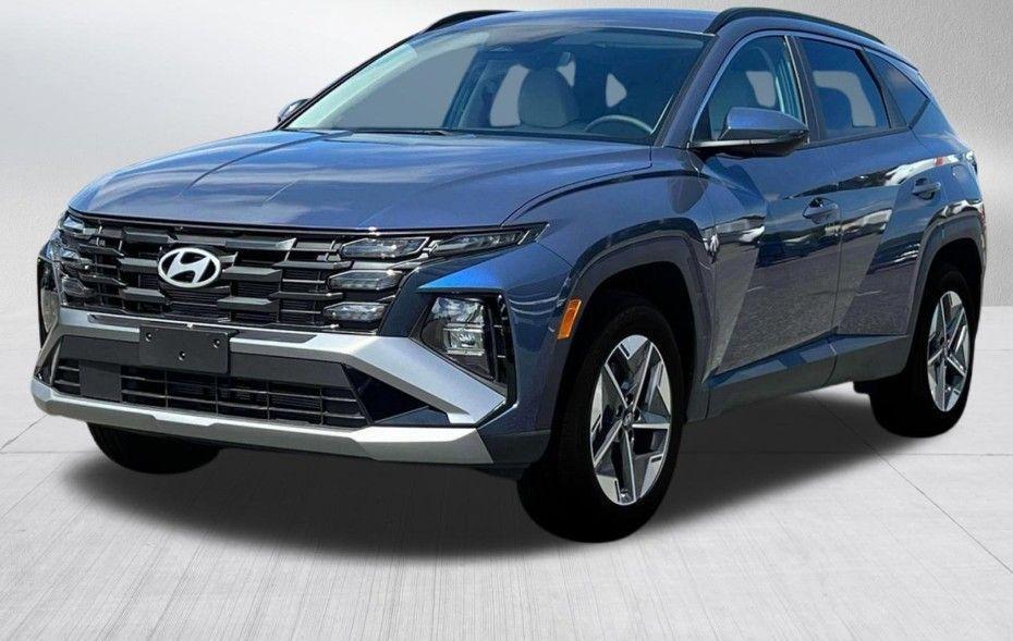 new 2025 Hyundai Tucson car, priced at $36,894