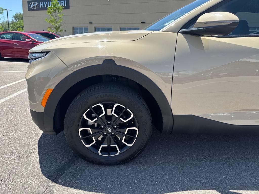 used 2024 Hyundai SANTA CRUZ car, priced at $28,389