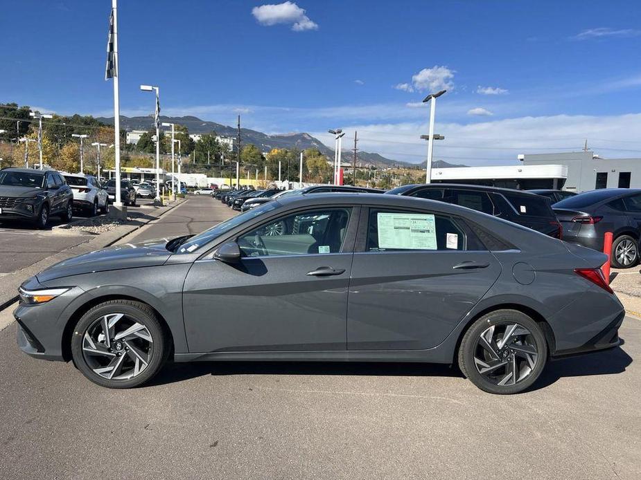 new 2024 Hyundai Elantra car, priced at $22,805