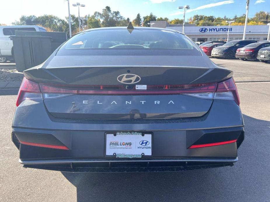 new 2024 Hyundai Elantra car, priced at $22,805