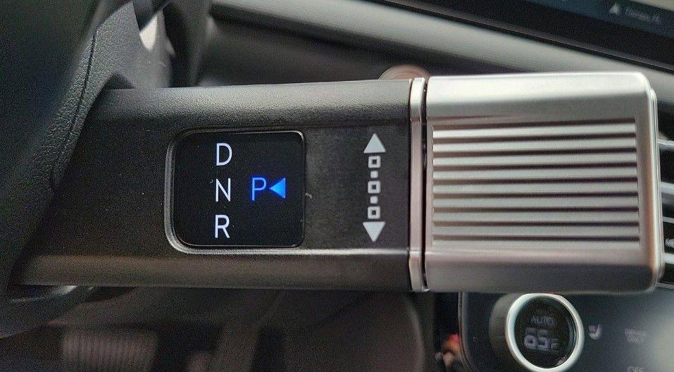 new 2025 Hyundai TUCSON Hybrid car, priced at $39,519
