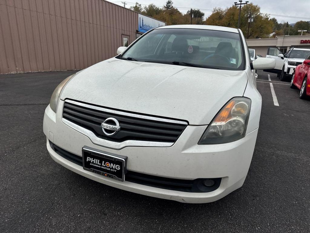 used 2008 Nissan Altima car, priced at $3,977