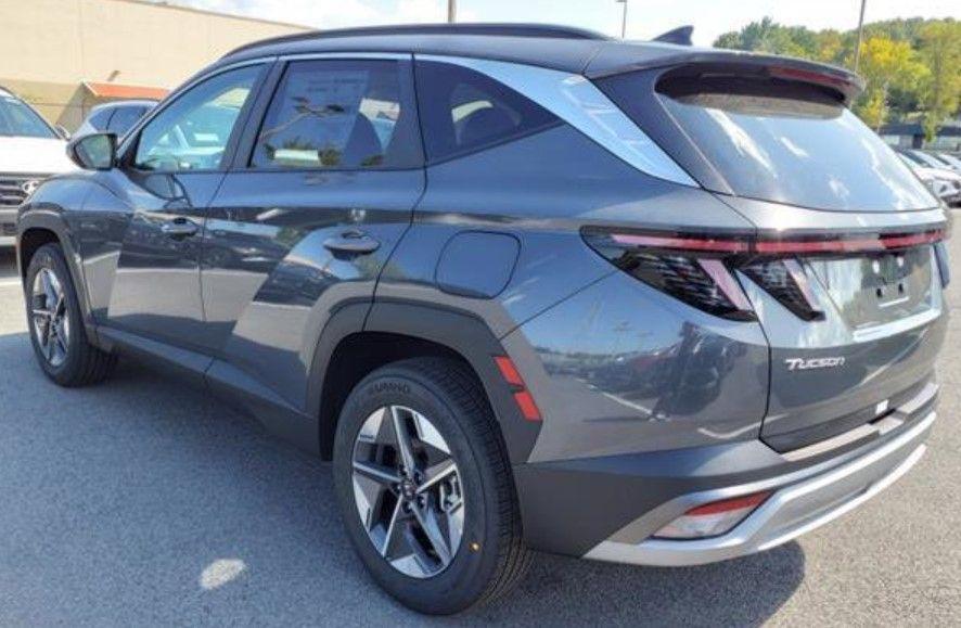new 2025 Hyundai Tucson car, priced at $36,904