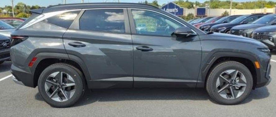 new 2025 Hyundai Tucson car, priced at $36,904