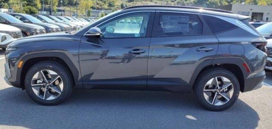 new 2025 Hyundai Tucson car, priced at $36,904
