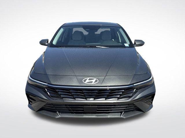 new 2025 Hyundai Elantra car, priced at $29,429