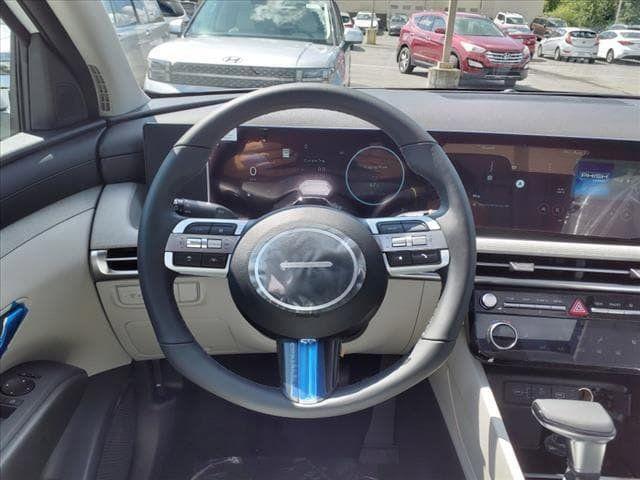 new 2025 Hyundai Tucson car, priced at $36,904