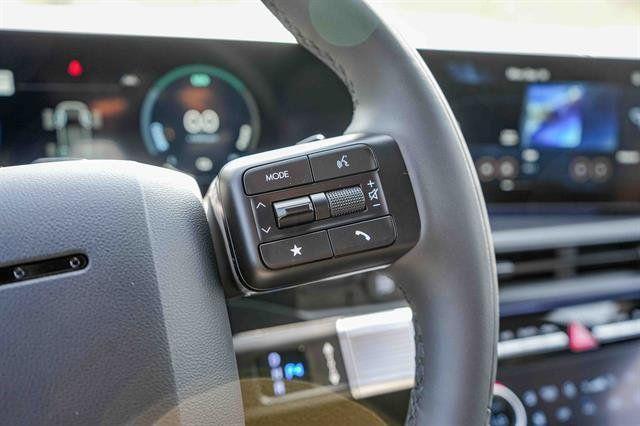 new 2025 Hyundai SANTA FE HEV car, priced at $53,809