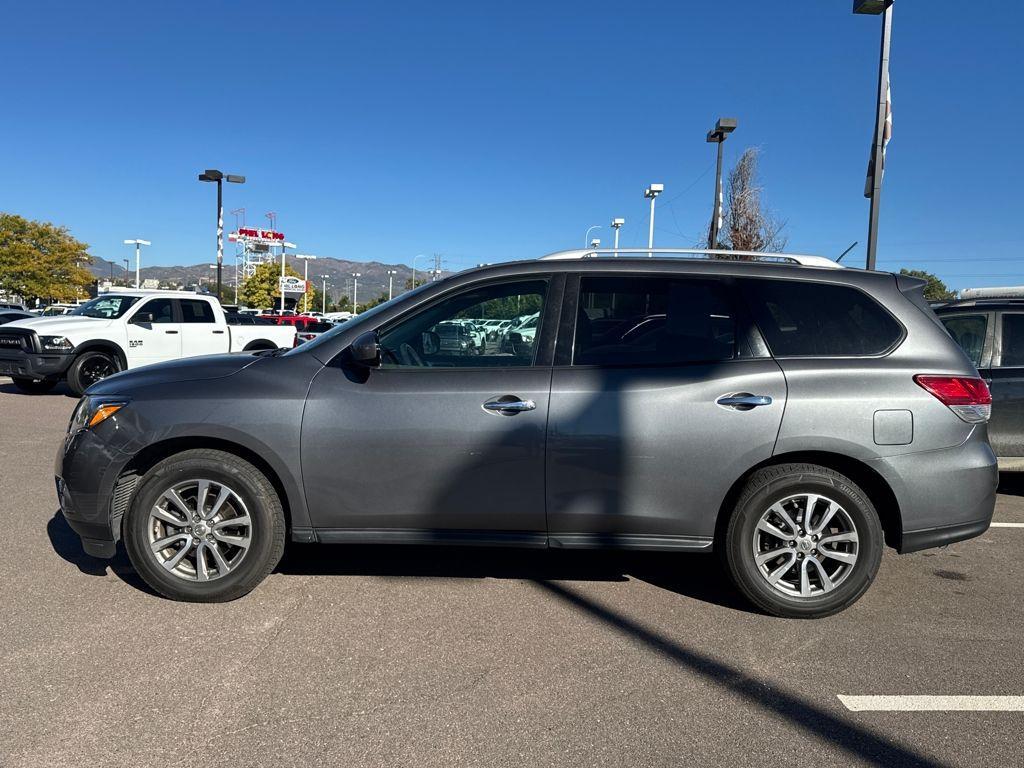 used 2015 Nissan Pathfinder car, priced at $9,989