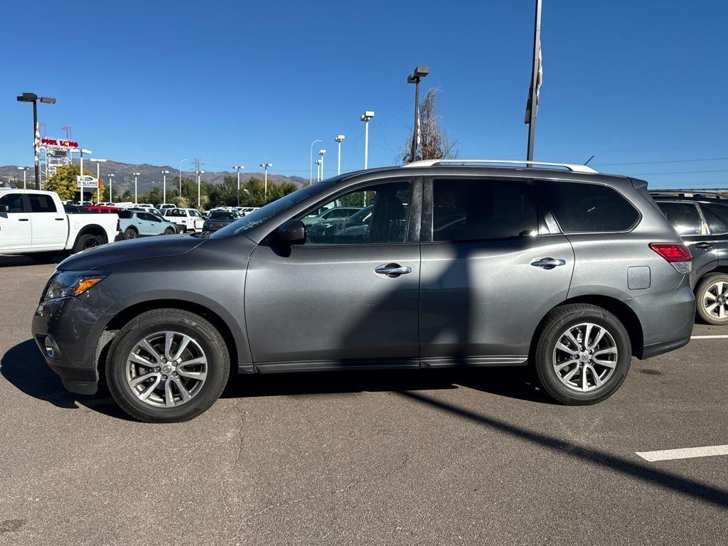 used 2015 Nissan Pathfinder car, priced at $9,989