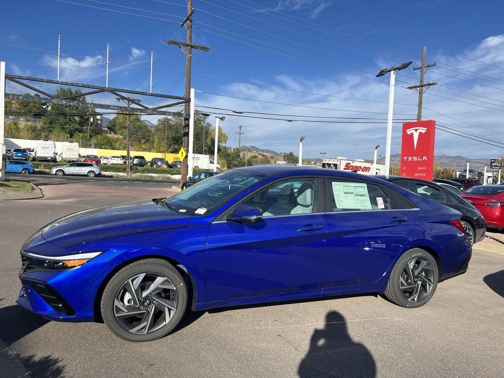 new 2024 Hyundai Elantra car, priced at $26,270